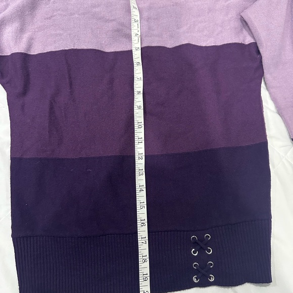 Sweater - Picture 5 of 5